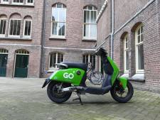 Vijf bestuurders bekeurd voor onbevoegd rijden op deelscooters, politie Tilburg gaat extra controleren