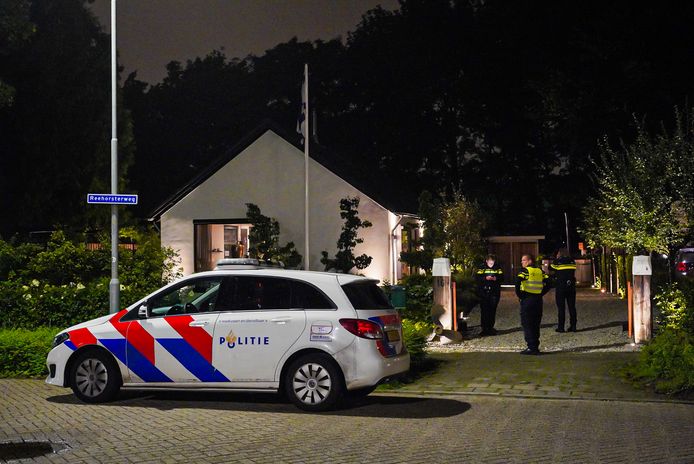 Aan de Reehorsterweg in Ede heeft een bewoner inbrekers overlopen.