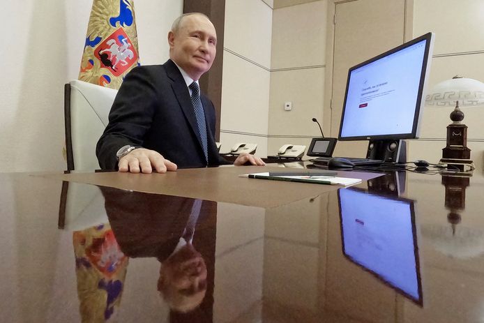 Poetin bracht zijn stem afgelopen vrijdag online uit.