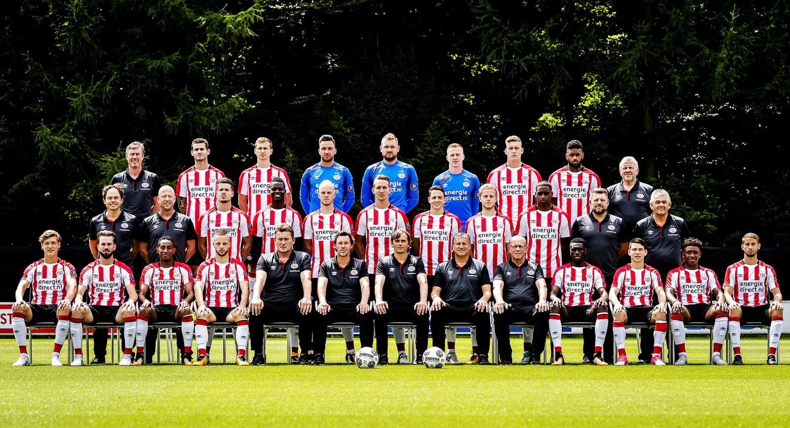 PSV via cocon naar Europees avontuur | Foto | bd.nl