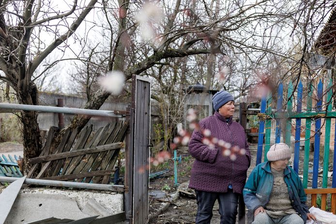 Heel wat huizen zijn vernield in Husarivka.