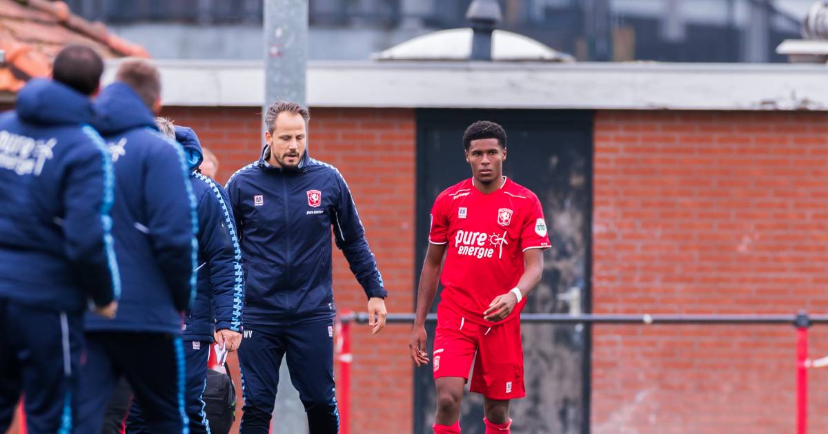 FC Twente voorlopig zonder Everton-huurling Markelo ...