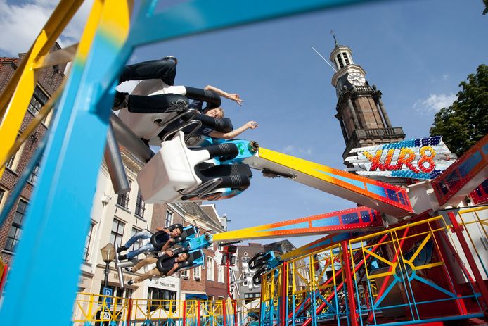 Dit beeld keert begin september terug in hartje Zutphen: kermisattracties op de Groenmarkt, Houtmarkt en Zaadmarkt.
