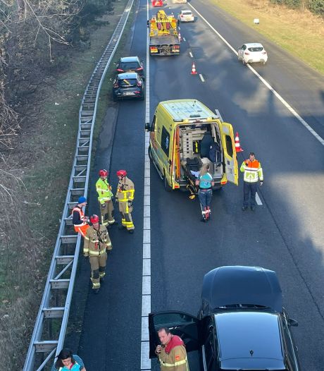 Vrouw raakt gewond bij ongeluk op A28 bij Harderwijk