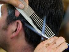 Naar de kapper voor kankerpatiënten tijdens grootste haardonatie ooit