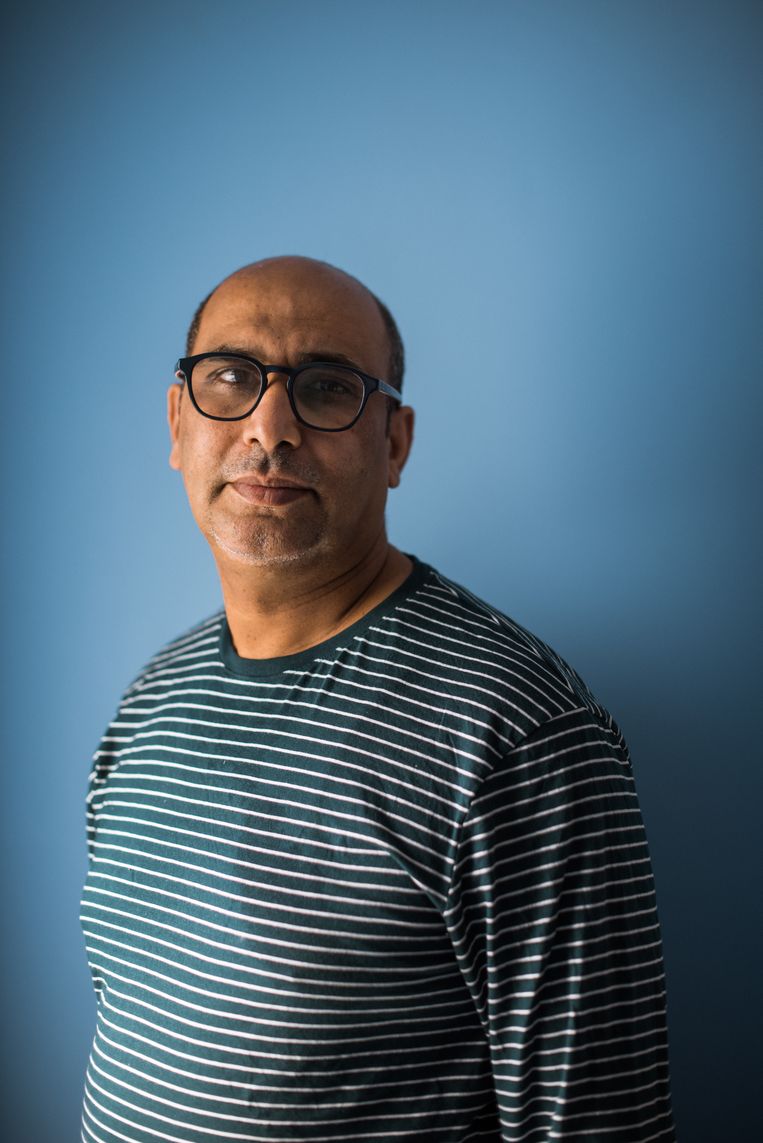 'Ik geloof dat de vaccinaties rond populaire winkels soelaas kunnen brengen', zegt Mostafa El Ghazouani. Beeld Wouter Maeckelberghe