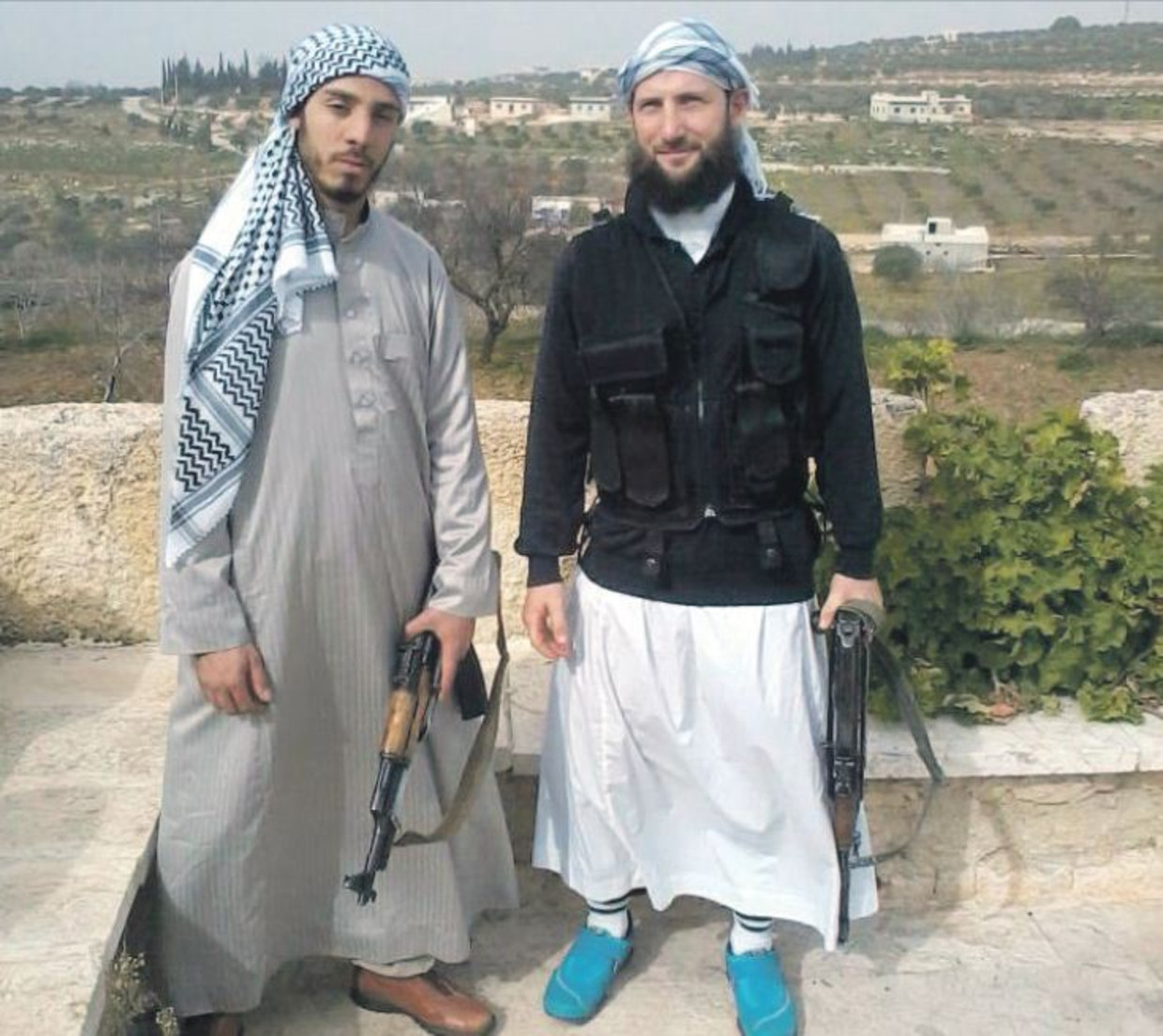 null Beeld Ook Belgische djihadisten doen mee aan de strijd in Syrië, zoals Raphael Gendron (rechts).