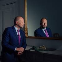 Minister van Defensie Theo Francken (N-VA): ‘Georges-Louis Bouchez, dat is net mijn broer’