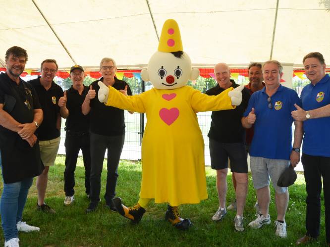 Denderlions vervullen kinderdromen met Bumba en steunen goede doelen tijdens ‘Schenkcafé’
