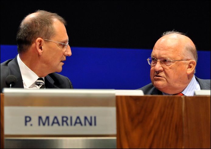De Fransman Pierre Mariani stond tussen 2008 en 2012 aan het hoofd van de Frans-Belgische bank Dexia.  Oud-premier Jean-Luc Dehaene (1940-2014) werd voorzitter van de raad van bestuur. Dexia ging in 2011 ten onder. Foto uit 2011.