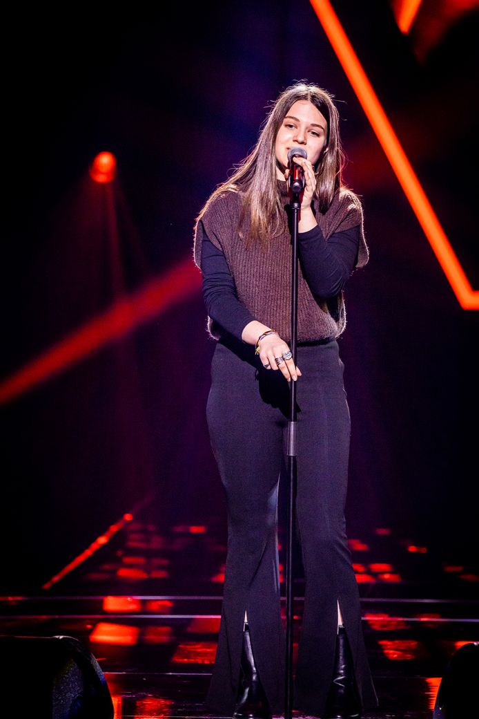 Noor tijdens haar blind audition