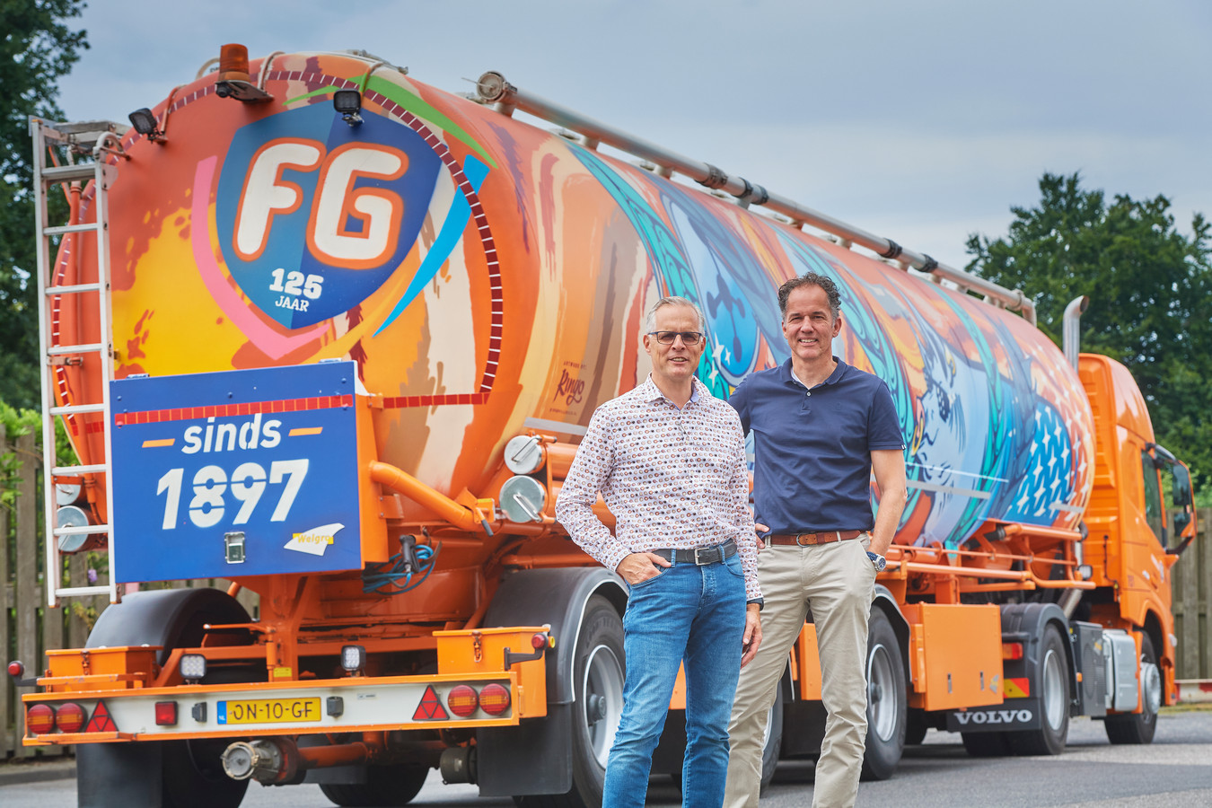 Fransen Gerrits haalt álles uit de kast voor een goed feestje | Foto ...