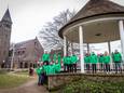 Archieffoto van de organisatie van Spring 2022! Ook dit jaar staan ze met hun evenementen op de Markt in Waalre.