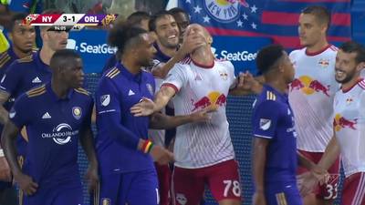 Kaká geschorst na geintje met oud-ploeggenoot