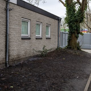 Explosion at Jewish school in Amsterdam South, police seek two suspects