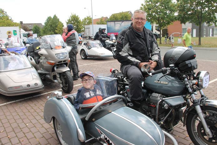 Sint-Eloois-Winkel verwelkomt Jumbo Run | Ledegem | hln.be