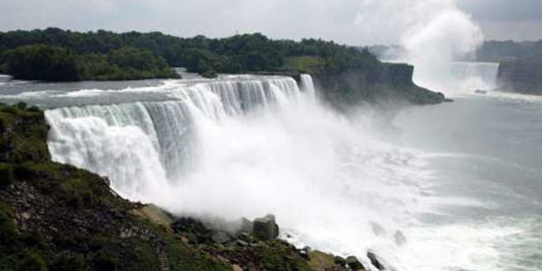 Amerikaanse Promotiefilm Claimt Canadese Watervallen De Morgen