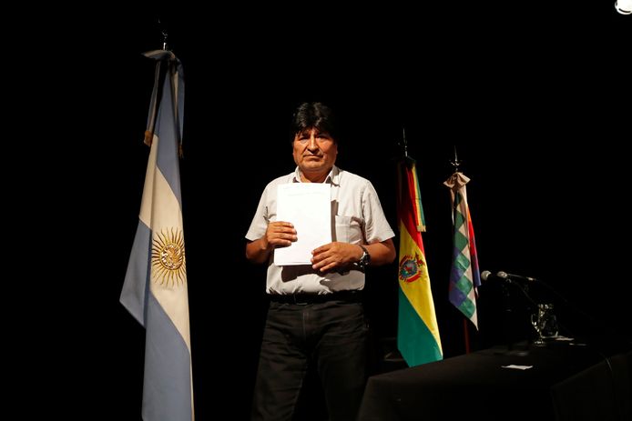 Evo Morales geeft een persconferentie in Argentinië.