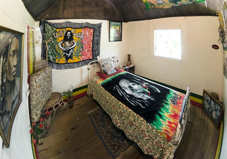 Bobs slaapkamer in zijn geboortehuisje in Nine Mile. Beeld Alamy Stock Photo