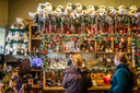Wij trokken naar vijf kerstwinkels in het centrum van Brugge en deden de test: waar moet je als kerstliefhebber zeker zijn geweest en welke zaak mag je voor de gelegenheid skippen?