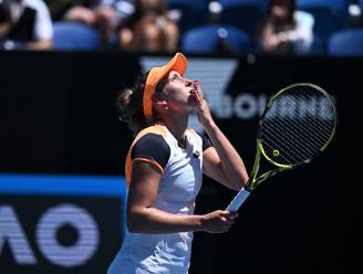 Elise Mertens vlot naar tweede week op Australian Open: “Ik was gelukkig en relaxed op de baan”