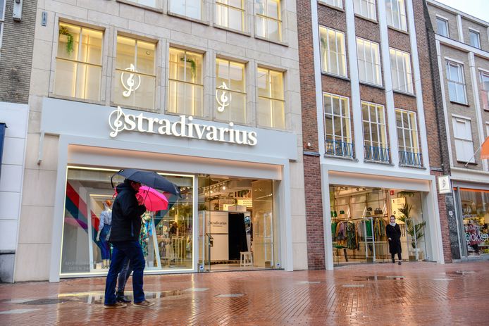 Kledingwinkel stradivarius discount