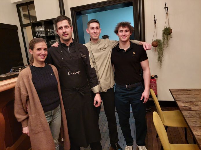 RESTOTIP. Fem en Julien maakten van de vroegere ijzerwinkel Boddin een ...