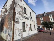Geduld van gemeente rondom zwaar verloederd pand Teerlink is op: ‘We zien het alleen maar achteruit gaan’