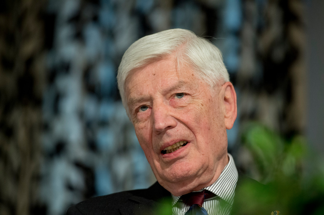 'Oudpremier Van Agt rookt na 86 jaar eerste joint' Foto gelderlander.nl