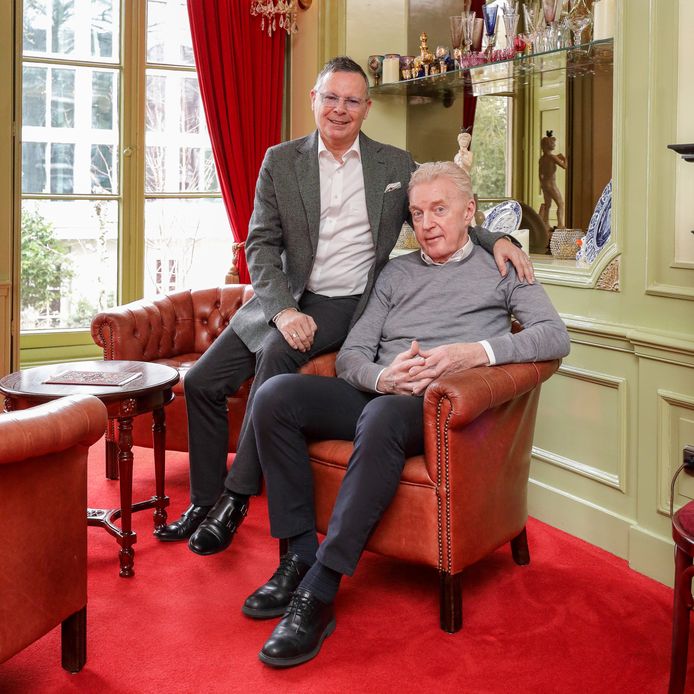 André van Duin en Fernando Reyes in hun huis aan de Amsterdamse Keizersgracht.