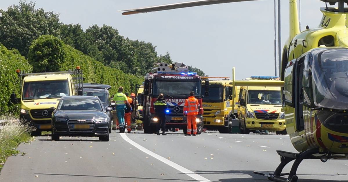 Drie mensen gewond bij ongeval op A59 bij Vlijmen.