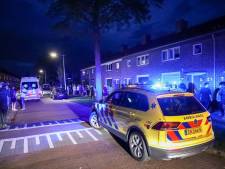 Man in kritieke toestand naar het ziekenhuis na steekpartij in Arnhem, politie op zoek naar de verdachte