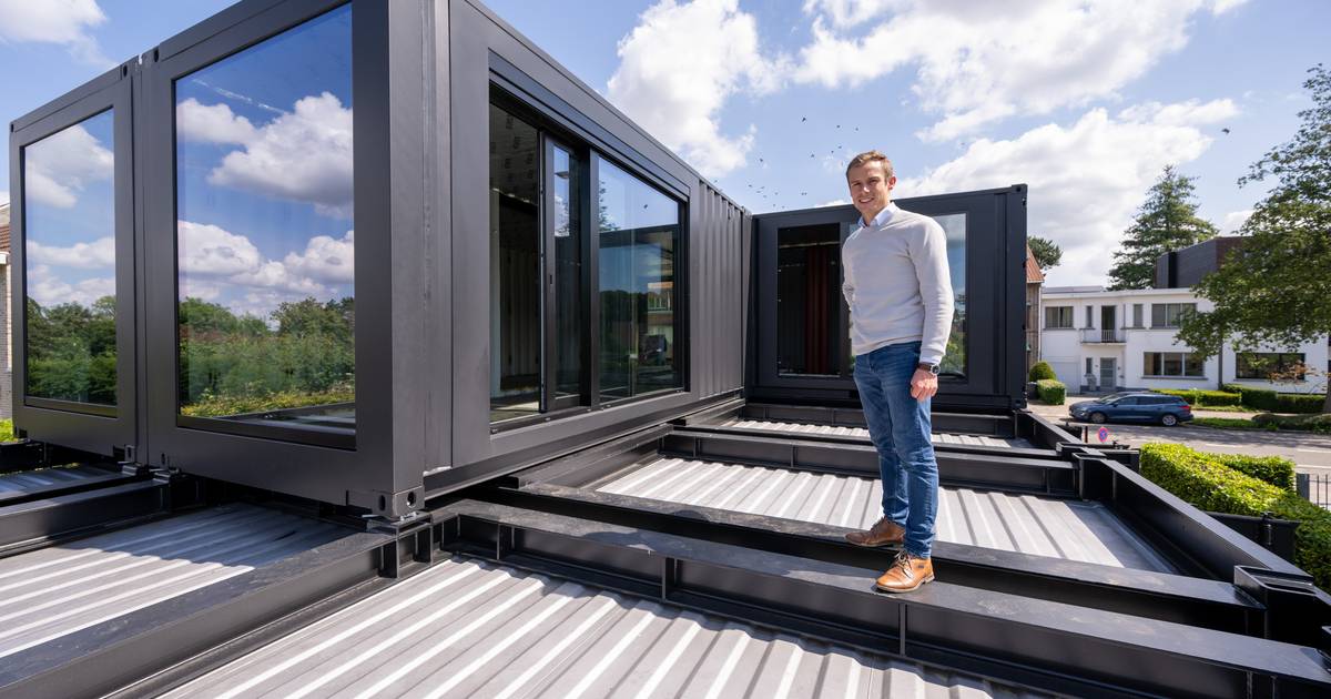 BINNENKIJKEN. Nieuw containergebouw in Oude Godstraat trekt de aandacht