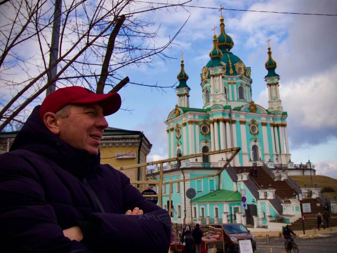 REPORTAGE. Op stap in Kiev, hoofdstad onder hoogspanning: “Ik hou van Rusland, maar ik strijd tot de dood voor Oekraïne”