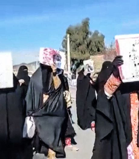 Fait rare en Iran: les femmes se joignent aux manifestations dans le sud-est très conservateur