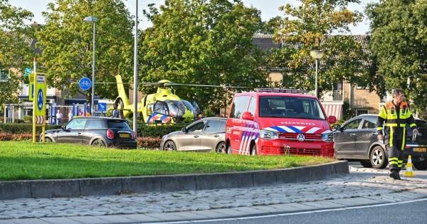 Ernstige aanrijding tussen vrachtwagen en fietser bij Valpoort in Etten-Leur: weg afgesloten voor verkeer.