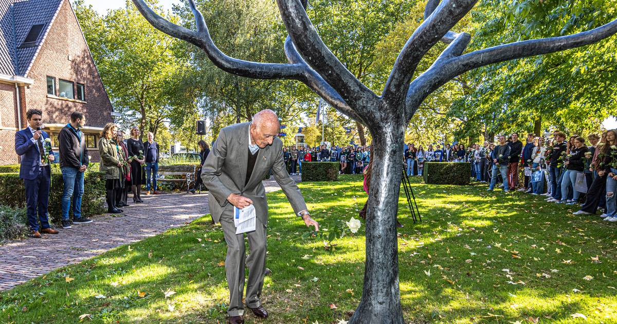 Gerard Sanders even terug in geboorteplaats Zwolle ter herdenking van