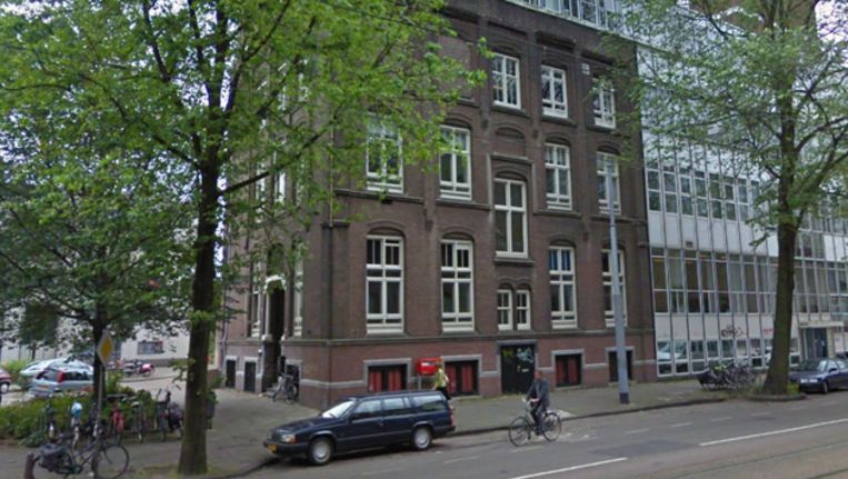 Het voormalige Emma Kinderziekenhuis in de Sarphatistraat in Amsterdam. ©Google Maps Beeld 