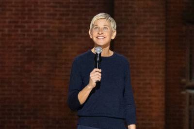 International press criticizes Ellen DeGeneres’ new Netflix show: “She plays the victim and only wants to save her career”