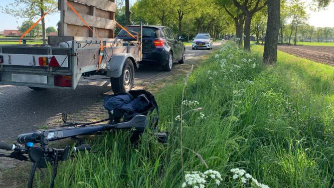 Man op razendsnelle e-bike gewond door botsing in Collendoorn