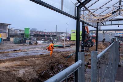 Raad Oldebroek stemt morrend in met extra miljoen voor Meidoornplein: ‘Duurste plan ooit’