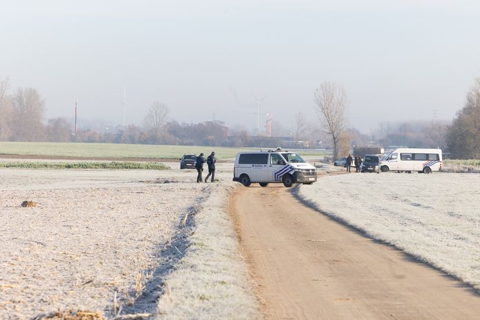 Het lichaam van de man werd gevonden op een akker in Rutten