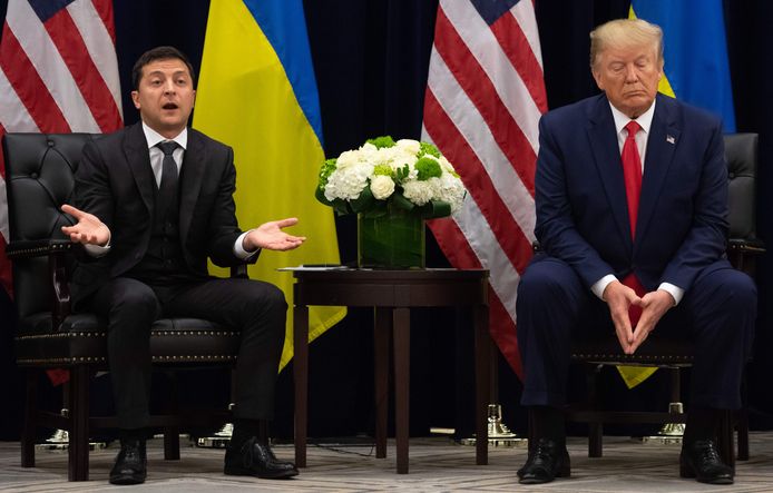 Oekraïens president Volodomir Zelenski (links) en Amerikaans president Donald Trump (rechts).
