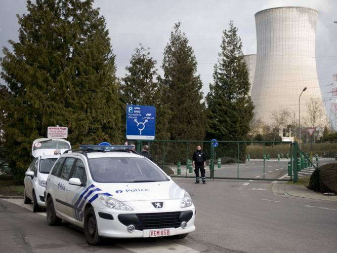 Politie voert actie aan kerncentrale Tihange: "Militairen moeten blijven tot alles in orde is"