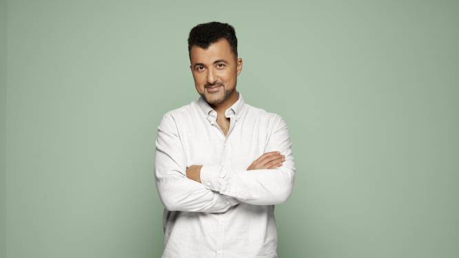 Özcan Akyol heeft een slaapstoornis: ‘Sluit niet uit dat ik op mijn vijftigste instort’