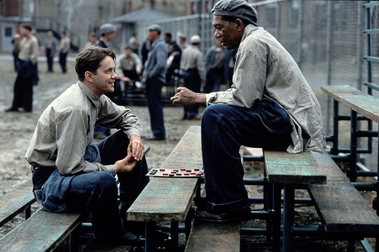 Tim Robbins en Morgan Freeman in 'The Shawshank Redemption' (1994) Beeld Columbia Pictures