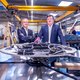 Zweven door een magische draaideur die nooit stopt