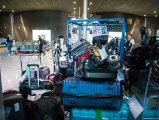 Ook grootste luchthaven van Parijs zit met honderden achtergelaten koffers