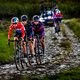 Eerste Parijs-Roubaix voor vrouwen: ook de vrouwen mogen nu kapotgaan op de kasseien van de Hel