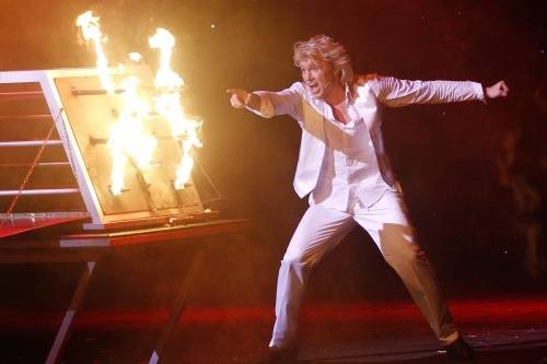 vriend helpt hans klok met repeteren show ad nl